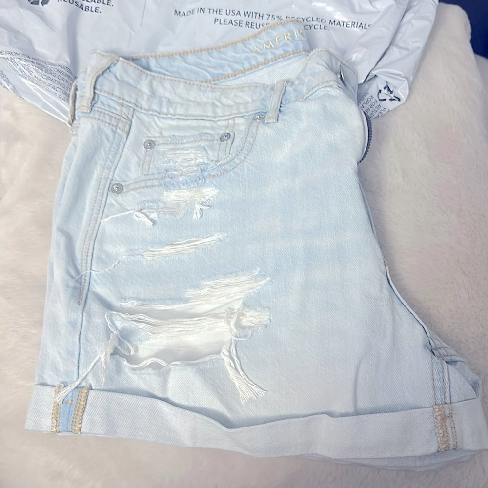 Brand new American eagle shorts with tags size 8/29w